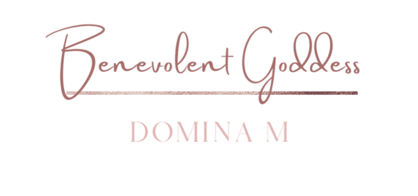 Domina M Logo 1