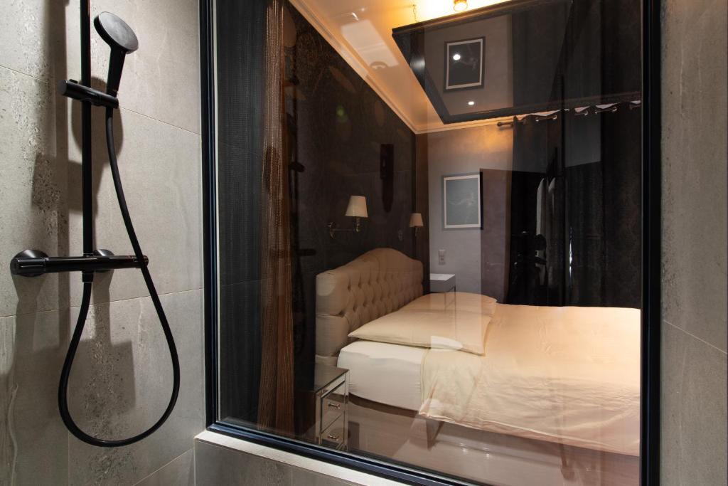 Shower Dungeon walk-in shower.